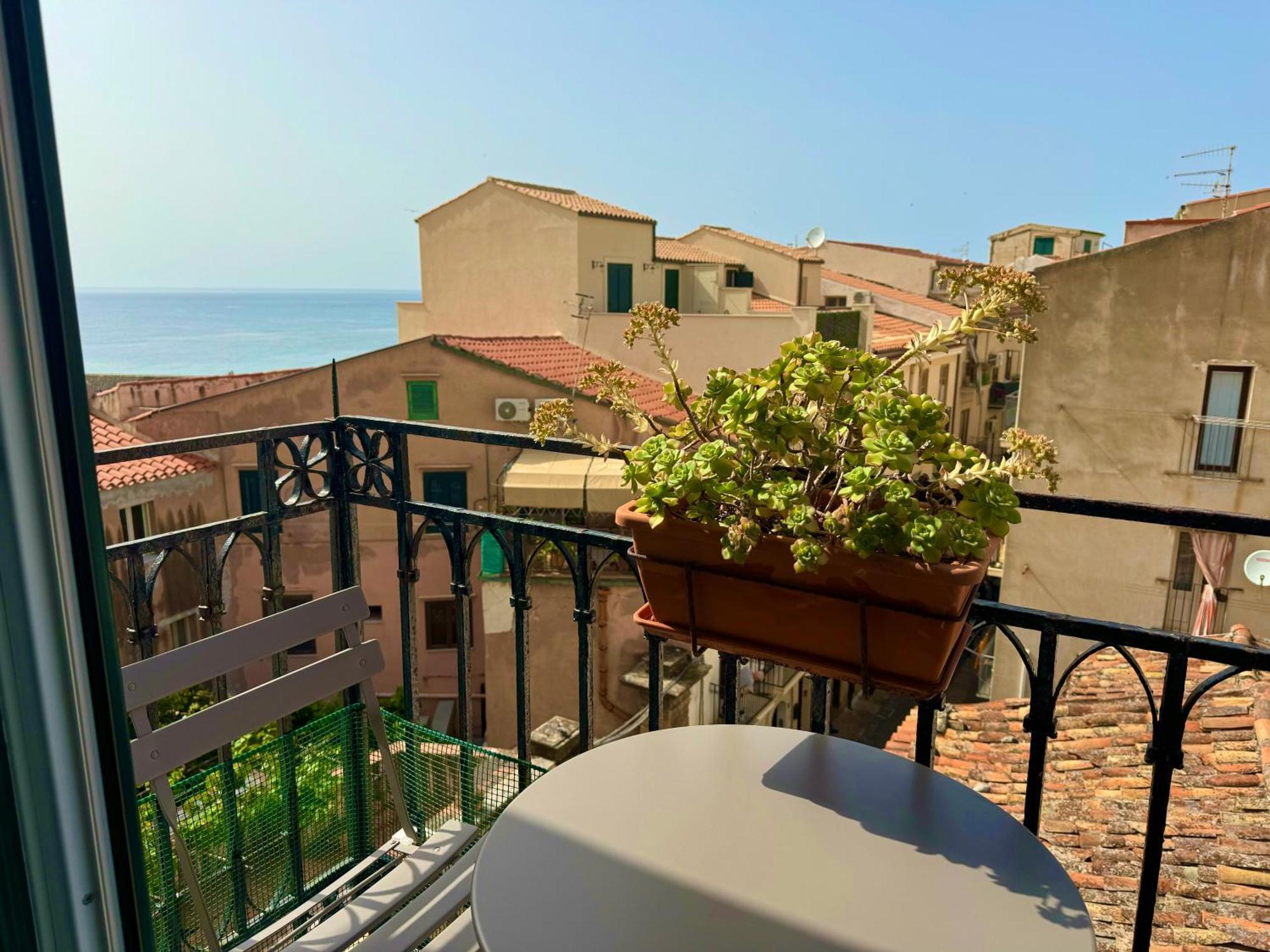 Vittorio Emanuele Street House Apartment Cefalu Bagian luar foto